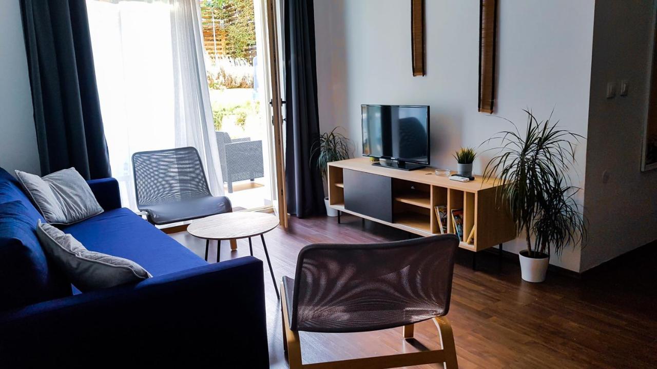 Anica Apartments Funtana Exterior photo